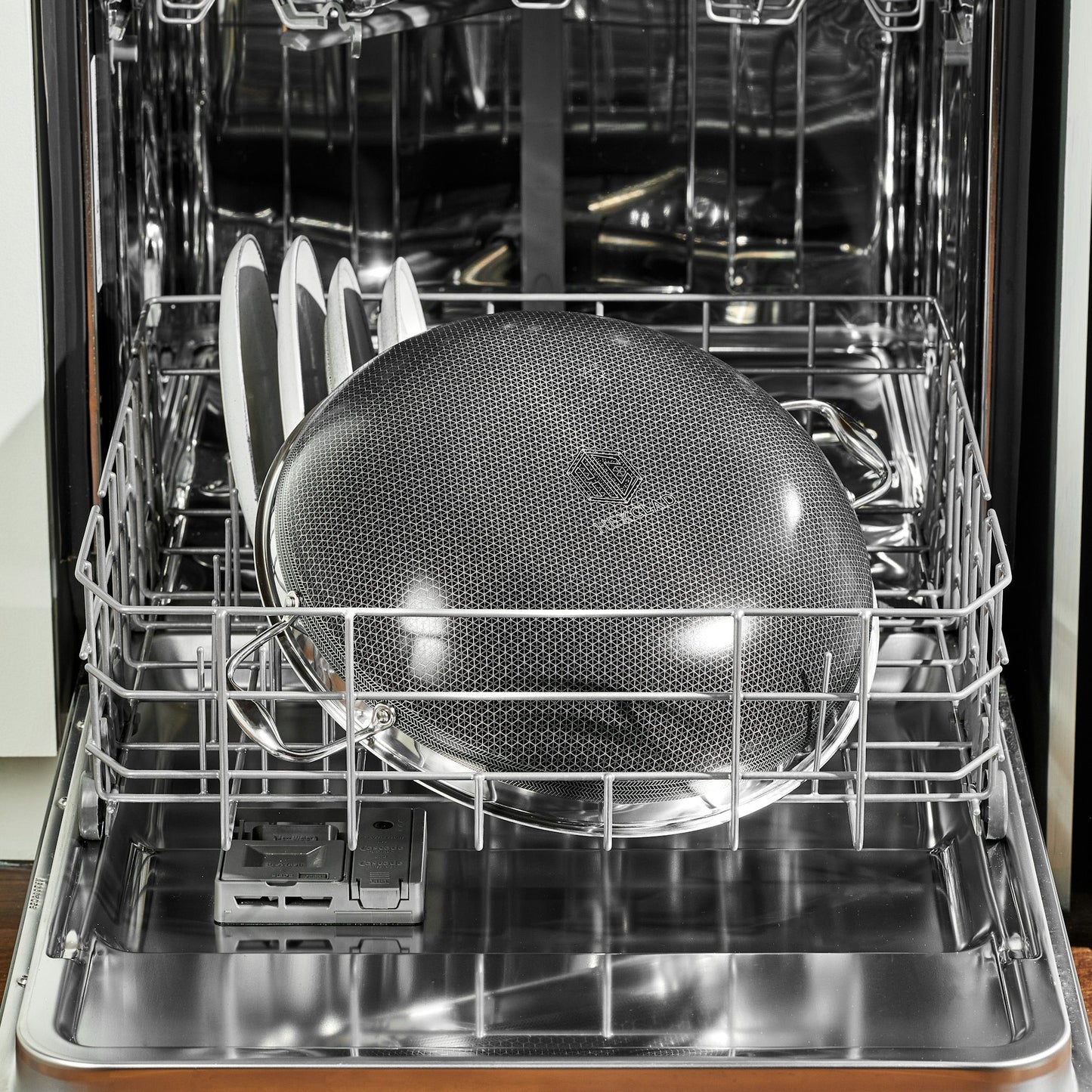 Hybrid Wok with Lid, 14"