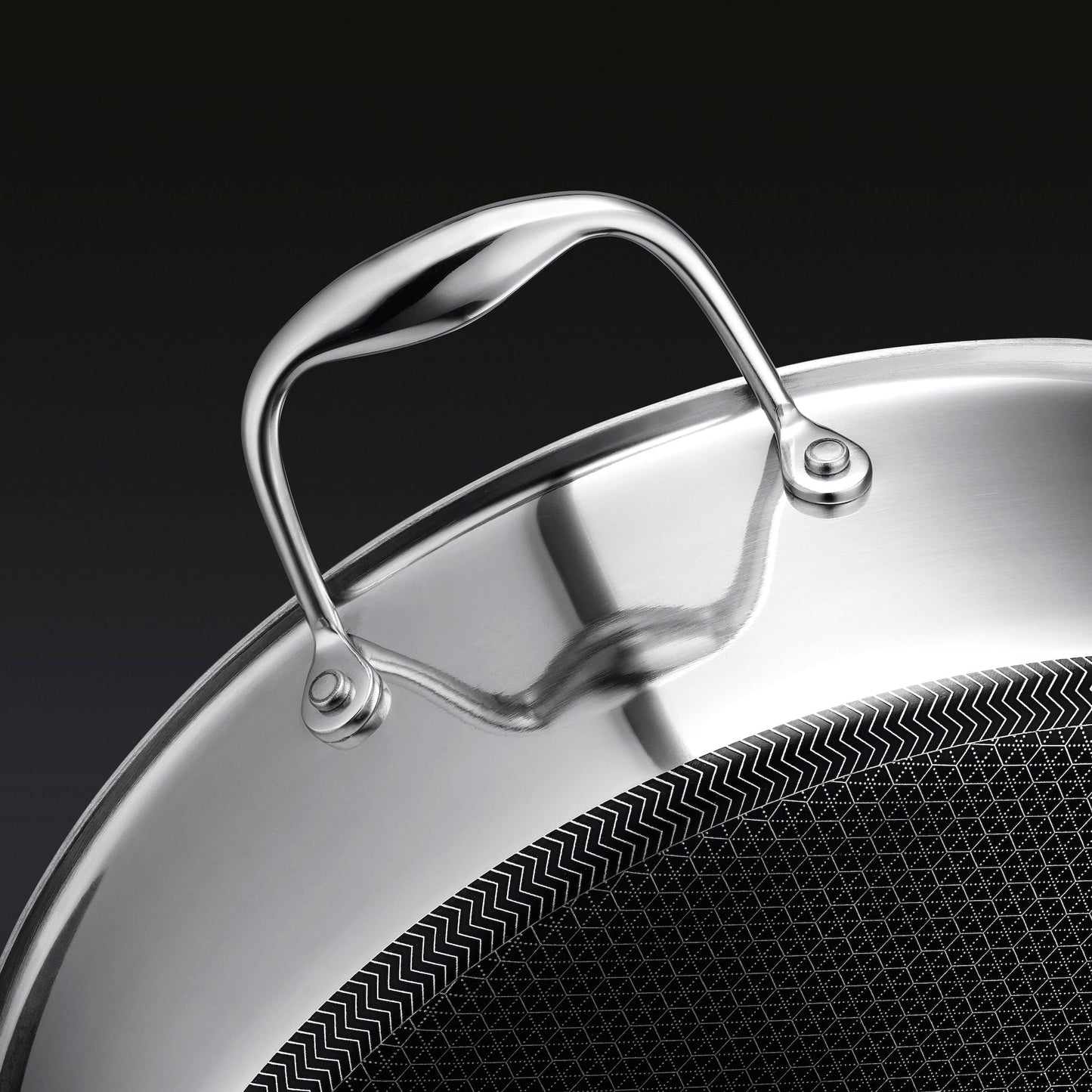 Hybrid Deep Saut¨¦ Pan/Chicken Fryer with Lid, 7-Qt